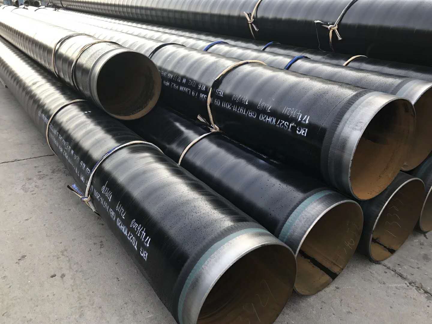 3PE防腐钢管厂家要如何保证产品的使用质量